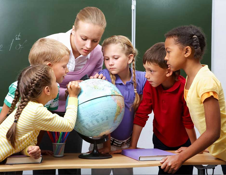 classrooms,-schools-with-children-from-different-ethnic-regions-1